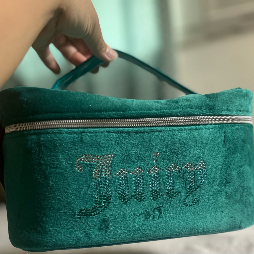 NWT Juicy Couture Travel Cosmetic Bag